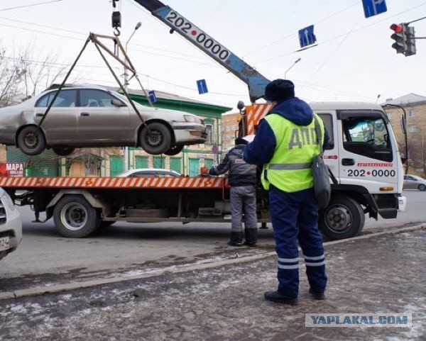 Наглость 80 уровня или оригинальный гараж в многоквартирном доме?