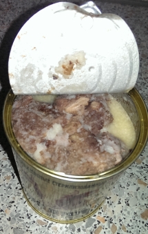 51 банка тушенки