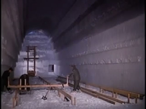 Гренландия: Проект "Ледяной червь"