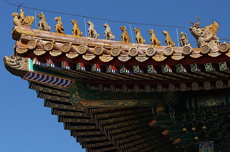 Почему крыши китайских традиционных зданий загнуты вверх?