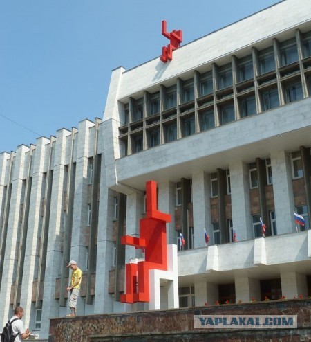 Необычные статуи мира