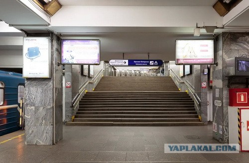 СПб. Не впустили в метро с монитором для ПК