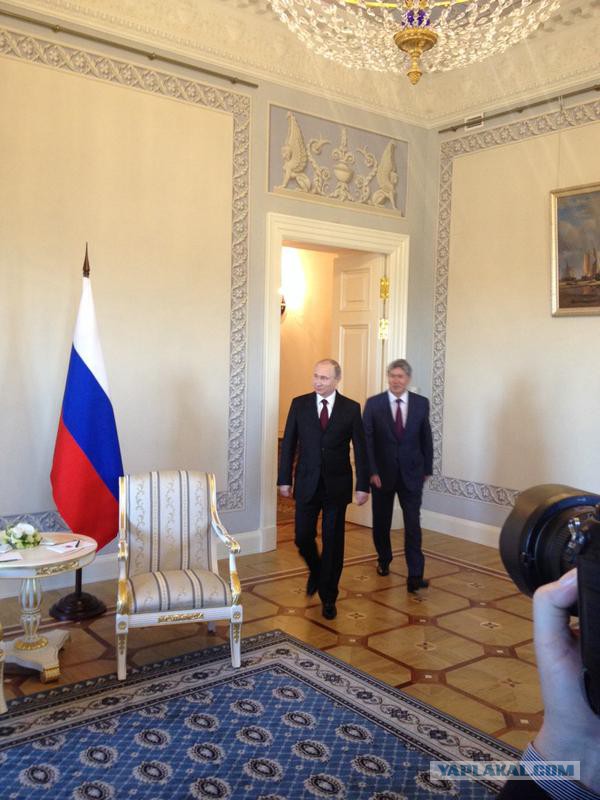 Гитлер недоволен исчезновением Путина.