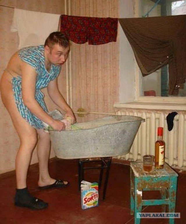 Зачем девушка оставила свои трусы?