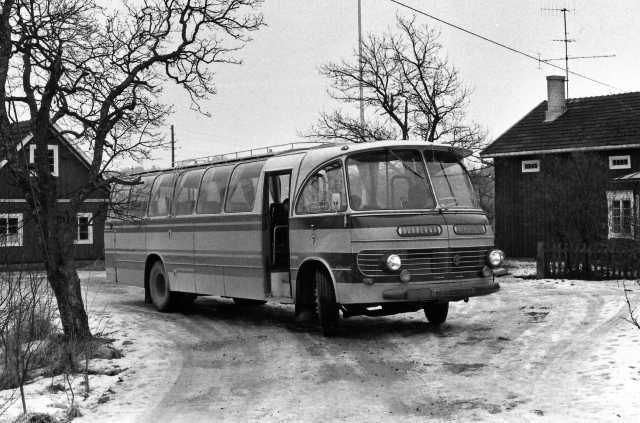 Игра на ЯПе: Угадай АВТО-9
