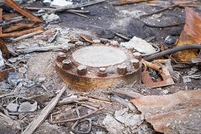 Пробуренная в степи  скважина издала крик