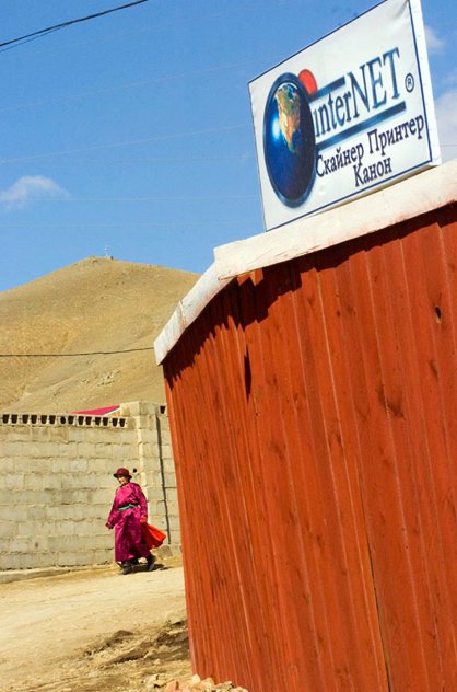 Почему монголы живут в юртах