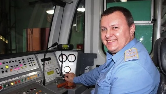 В Сочи яжемать отвела ребенка в туалет "по большому" прям посреди переполненного пляжа