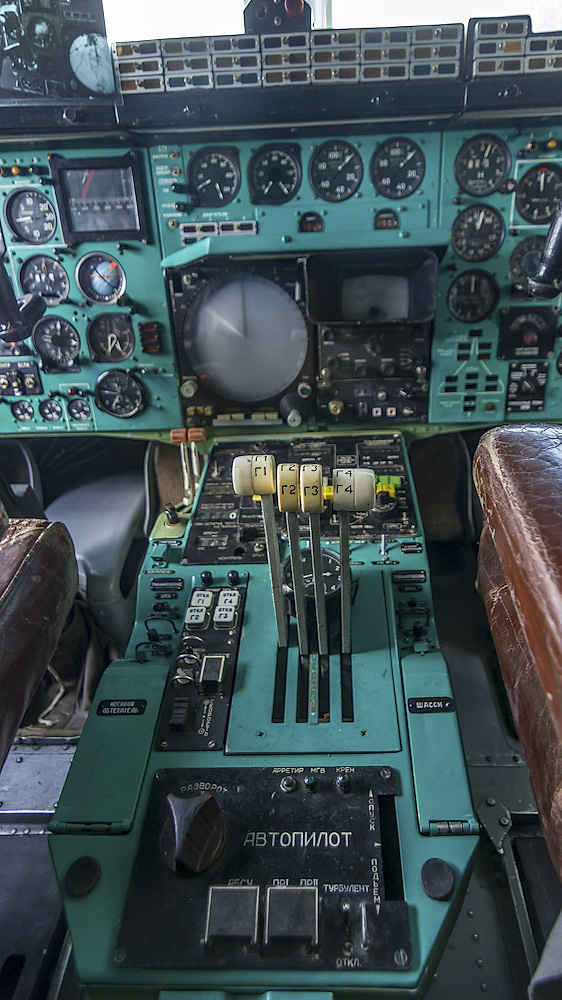 Вертолёт-рекордсмен В-12 и суперсоник Ту-144