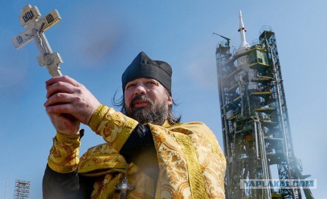 Космический корабль SpaceX загорелся во время запуска