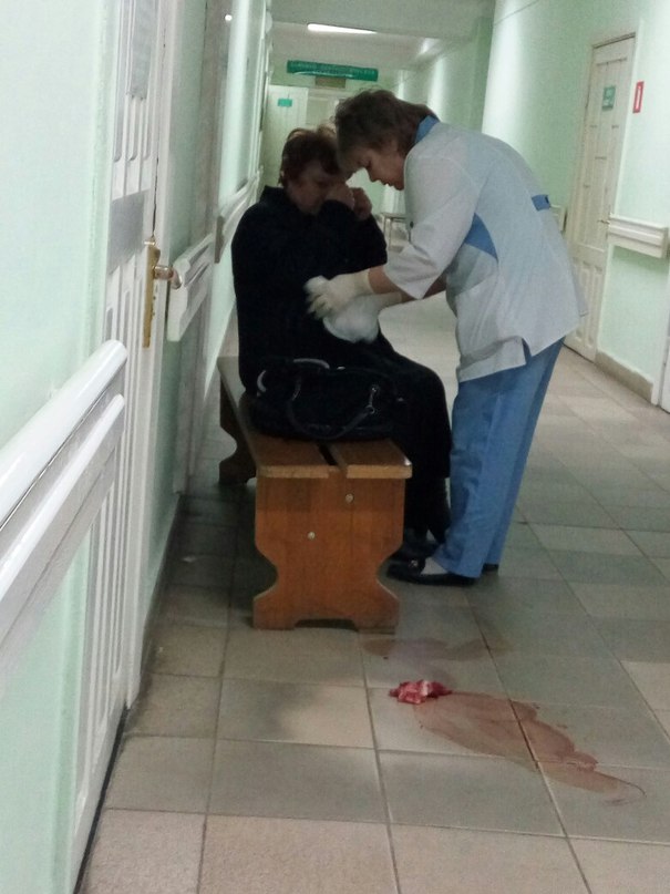 В Пятигорске врачи заставили пациентку вытирать за собой кровь