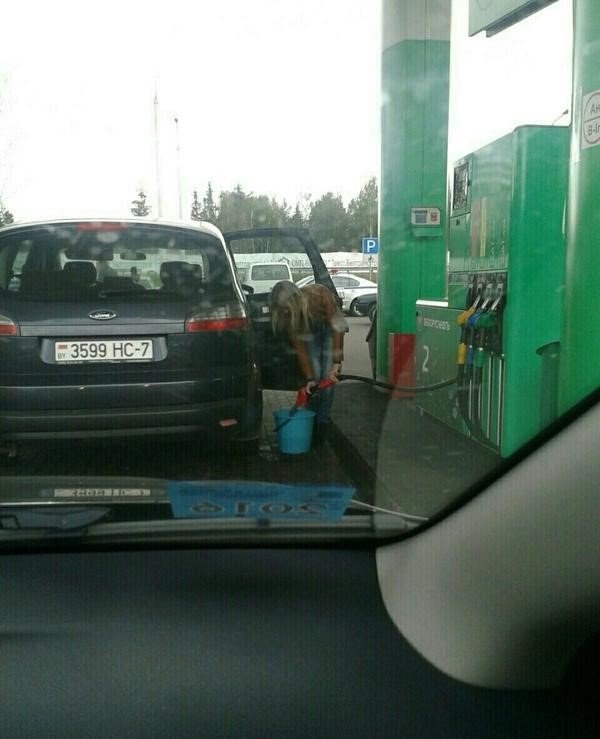 Забавные картинки с девушками