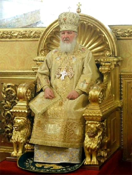 РПЦ о материальном достатке священников: они, что, должны в лаптях ходить?