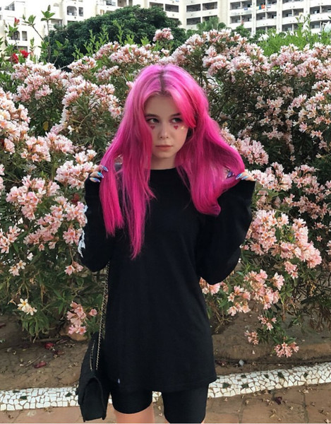 16-летнюю дочь экс-вратаря "Зенита" Вячеслава Малафеева подозревают в наркоторговле — она попалась на продаже таблеток экстази