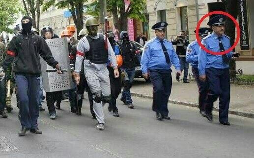 Мариуполь, держись!