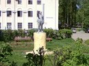 Памятники Ленину