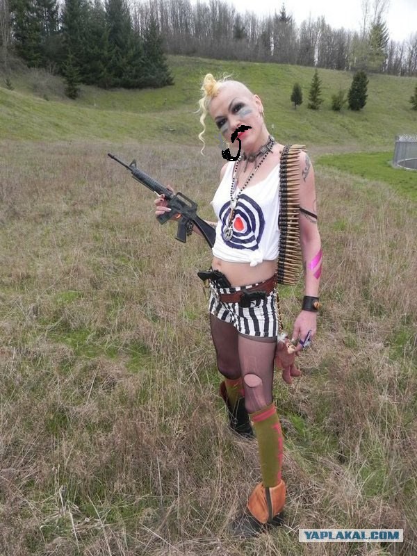 Внучка Сталина сфотографировалась в образе панка в США