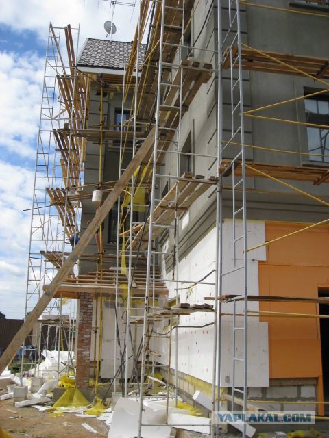 Как правильно утеплить свой дом и при этом облицевать его искусственным камнем