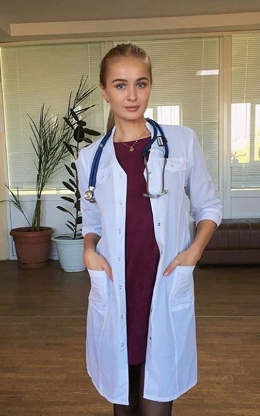 Симпатичные девушки в медицине