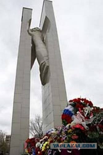 Низколетящий самолет над Оренбургом (п. Степной)
