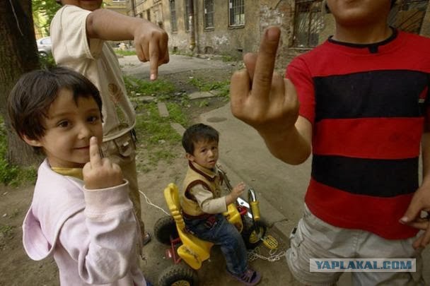 Путин анонсировал введение ежемесячных выплат на рождение первенца