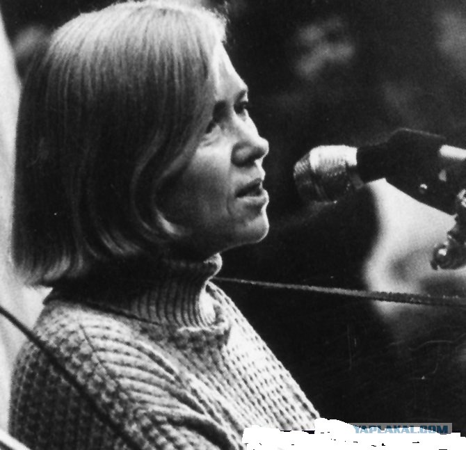 Ада якушева фото. Жена юрия визбора ада якушева. Ада якушева бард. Ада якушева. Ада якушева.