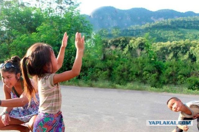 Фотожаба: любопытный парень