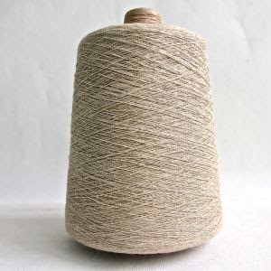 Суд Новгородской области оштрафовал женщину на 4 000 р. за пропаганду наркотиков из-за чехла с изображением конопли