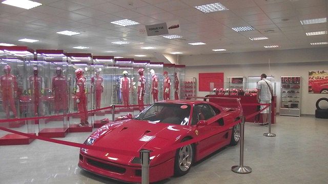 Экскурсия по автодрому трассы формулы-1 в Сочи.