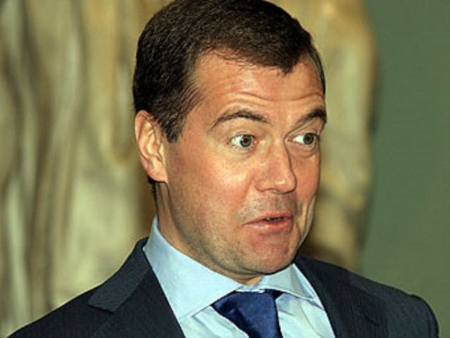 Вскрыл копилочку...