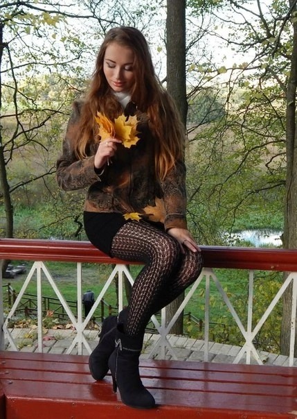 Улыбка их прогоняет печаль,как март, что сменяет суровый февраль
