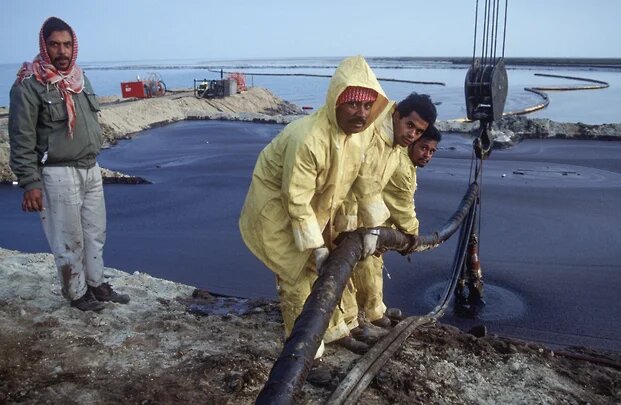 Тактика выжженной нефти. Как Саддам Хусейн ядерную зиму устроил