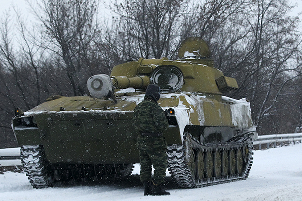 Военная колонна обнаружена между ДНР и ЛНР