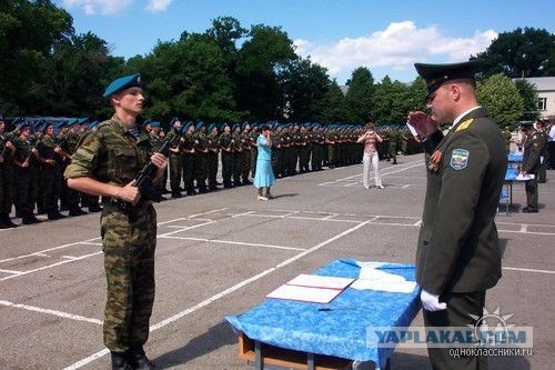 Девчата, для вас - порадовать глаз:) Фоточки красивых мальчиков из коллекции на компе