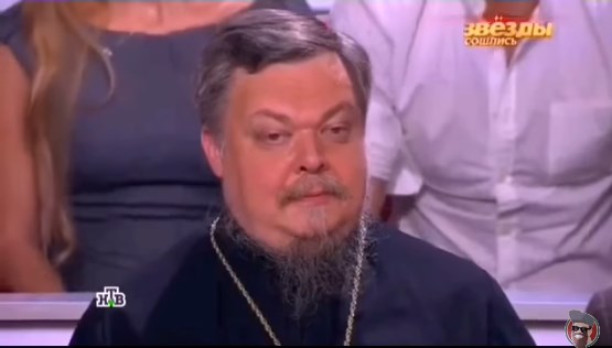 Девушка, занимавшаяся в клубе сексом на людях, пиарится на ТВ