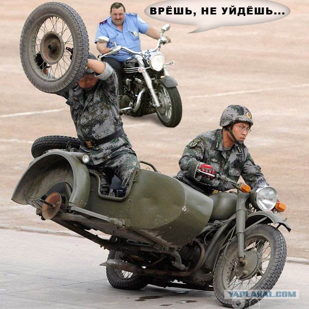 Мент на мотоцикле