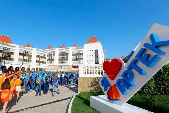 В Крыму до сентября приостанавливают бронирование отдыха для детей