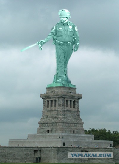 Какая стопа у Статуи Свободы?