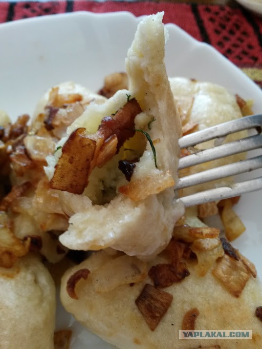 Баранина с картошкой(пирожок) и харчо