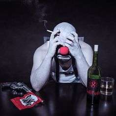 Источник психологических травм для целого поколения: криповые клоуны 40-х годов, сфотографированные их фанатом