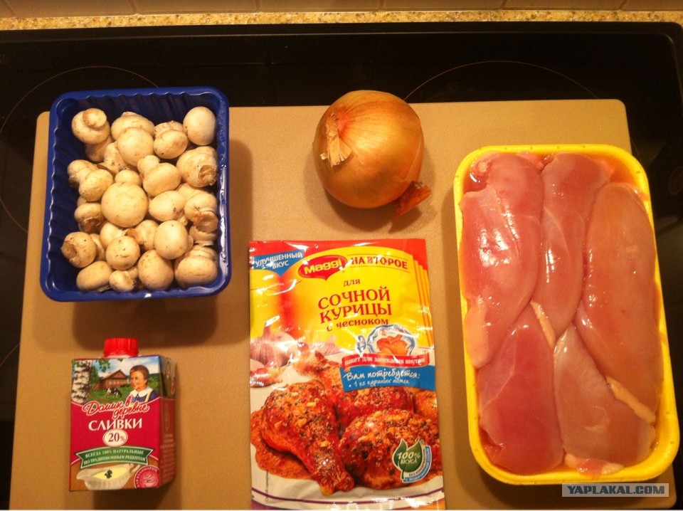 Рецепт: Макароны с курицей и грибами - в сливочно-сырном соусе 