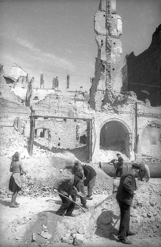Фотограф Евгений Халдей