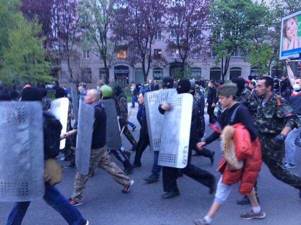 Марш правосеков в Донецке