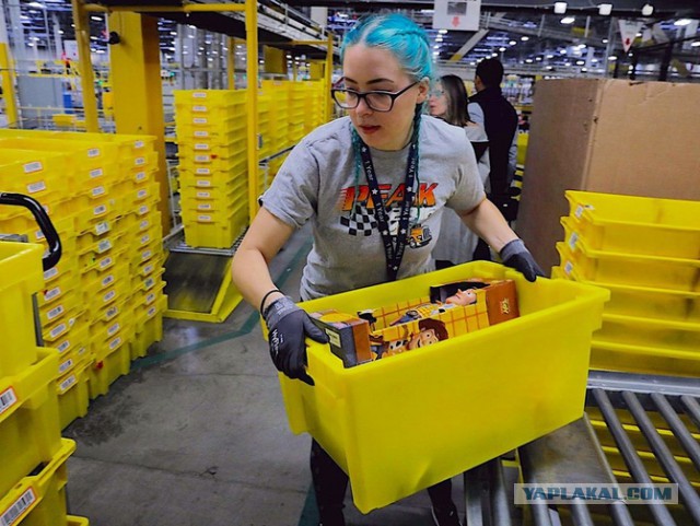 Работники Amazon мочатся в бутылки из-за страха не выполнить план