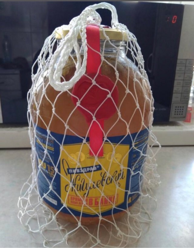 Шел 2020-й год. "Сверхгениальные" миллениалы изобрели... авоську!