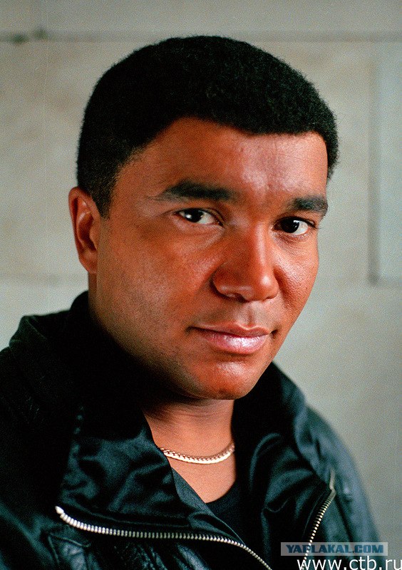 Уроженец Мадараскара въехал в трактор в Волгограде