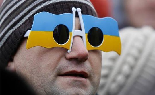 "Патриота",докапывавшегося до русскоязычной продавщицы"поставили на место"в другом магазине.