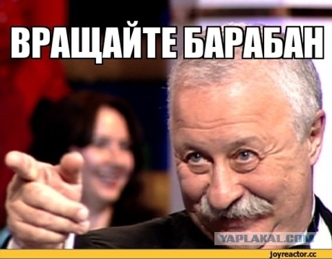 Идеальный ледяной круг на реке Тура