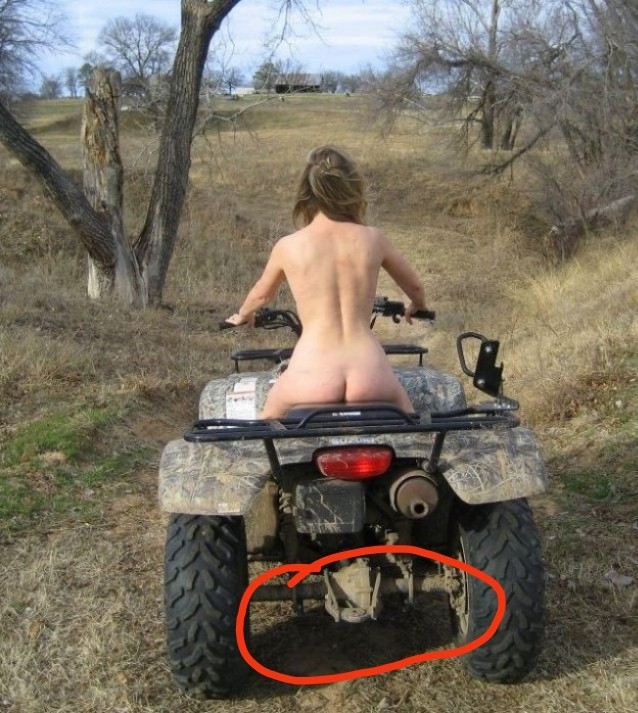 А как выглядят девушки на улицах? Чем они занимаются?