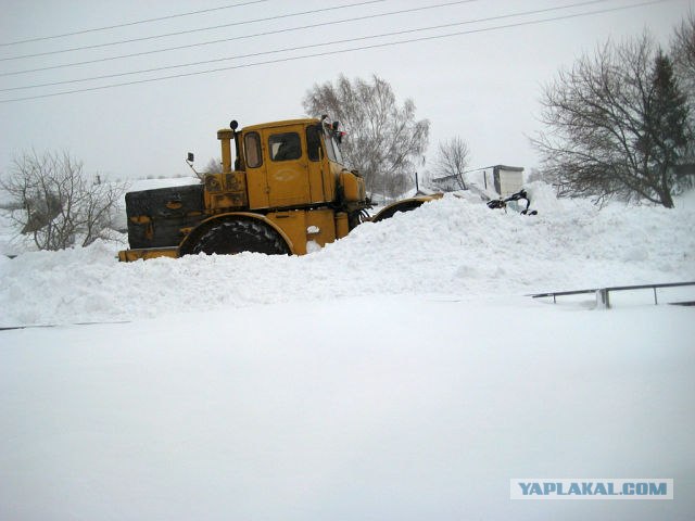 Снегопад в Алтайском крае, г. Змеиногорск